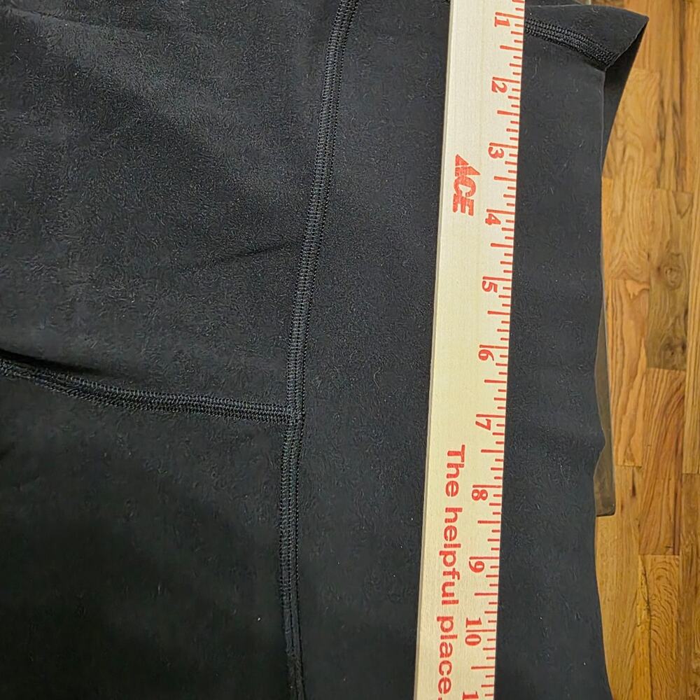Lululemon Align High-Rise Black Leggings 6
- Picture 2 of 8